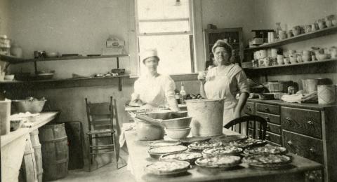 Balsams Hotel employee photo album, circa 1913-1917