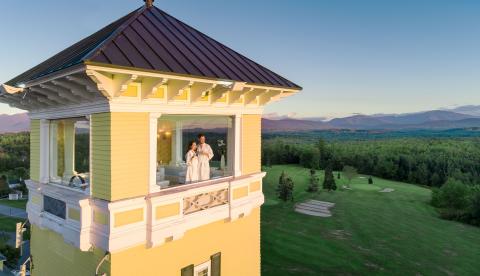 Two people in the Mountain View Grand & Spa tower