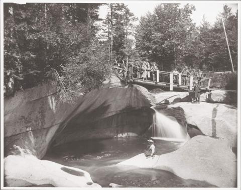 The Basin and Tourists on a bridge