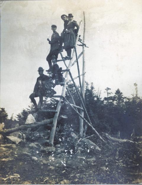 people on the Observatory on Carter Dome, September 1900