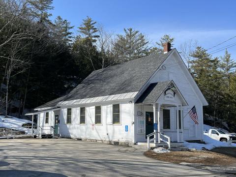 Photograph of the Woodstock Town Hall
