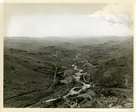 Aerial photograph of North Woodstock