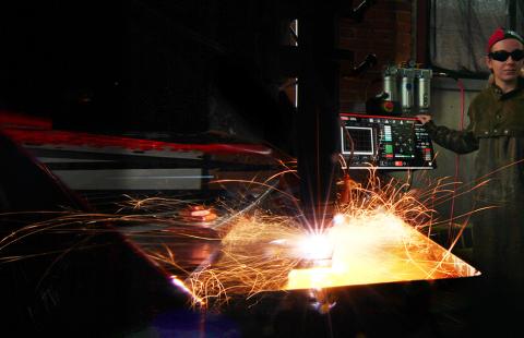 New High-Tech “Makerspace” Expands Possibilities