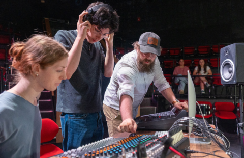 Cluster Major Melds Digital Music Creation, Production, and Entrepreneurship