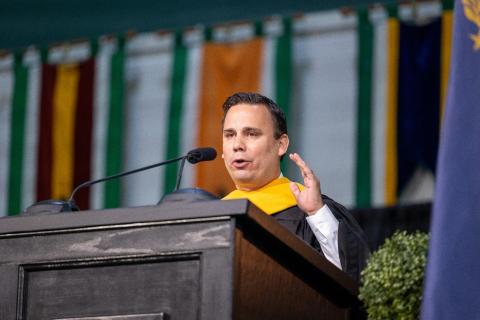 PSU Undergrad commencement speaker Chris Gloninger during his speach