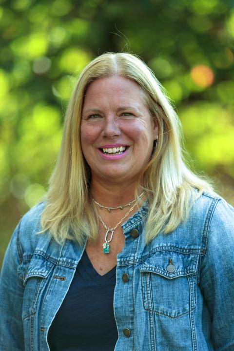 Elizabeth Wichland Headshot 2025